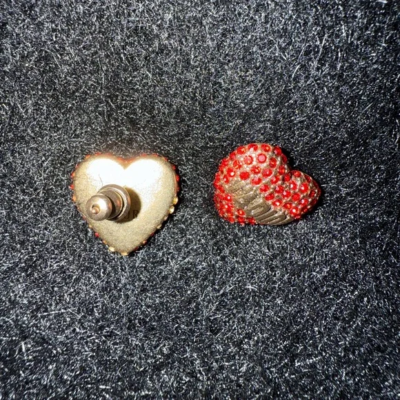 Dior Sparkling Red Heart Earrings - Picture 5 of 5